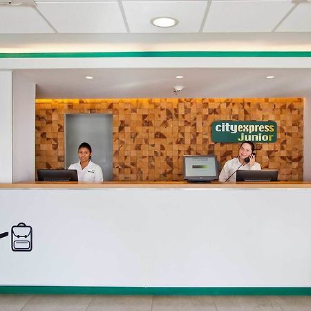 City Express Junior By Marriott Merida Altabrisa Экстерьер фото