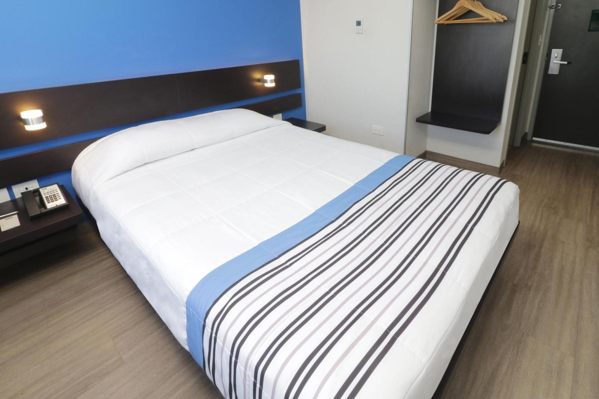 City Express Junior By Marriott Merida Altabrisa Экстерьер фото
