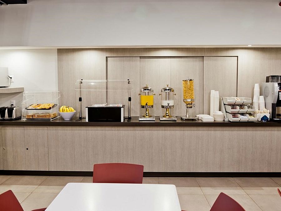 City Express Junior By Marriott Merida Altabrisa Экстерьер фото