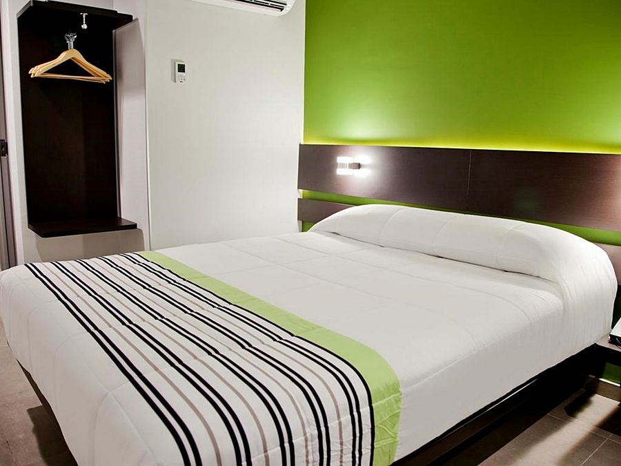 City Express Junior By Marriott Merida Altabrisa Экстерьер фото